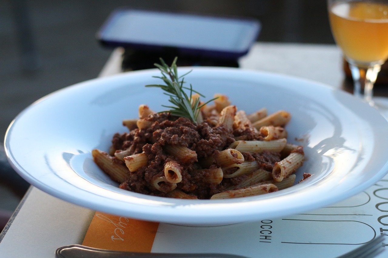 How to Make Classic Bolognese Sauce - A Step-by-Step Guide